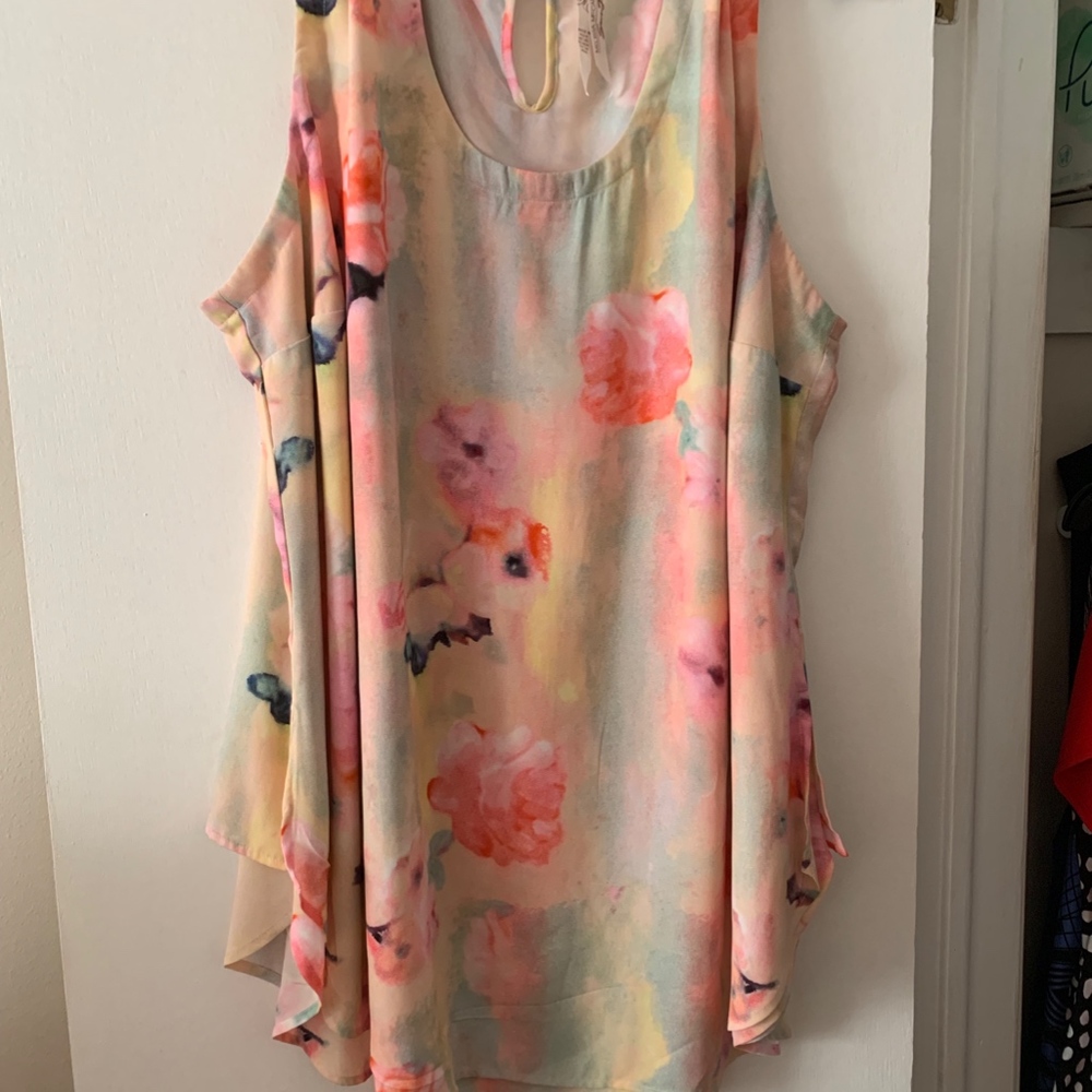 Melissa McCarthy Seven7 Floral Tulip Back Tank Top